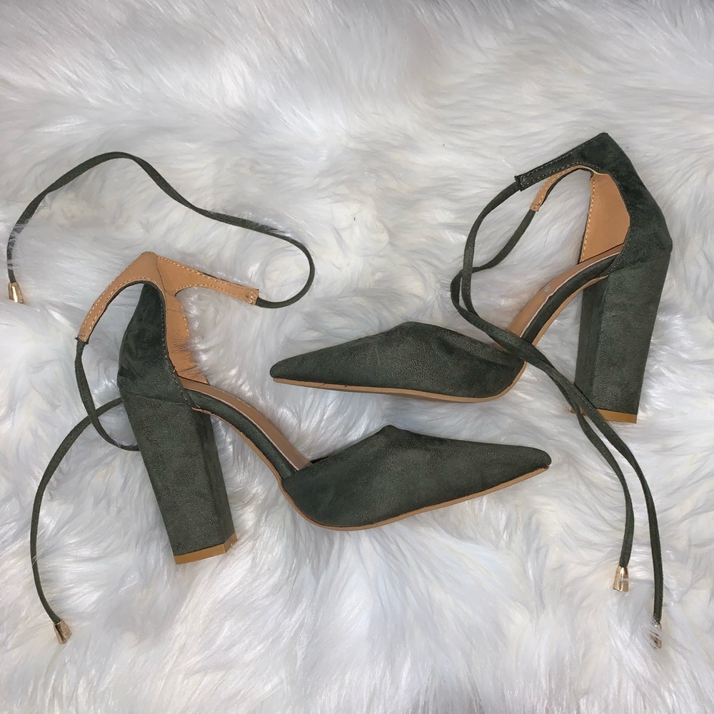 Green 3.5 inch Pumps with Pointed Toe